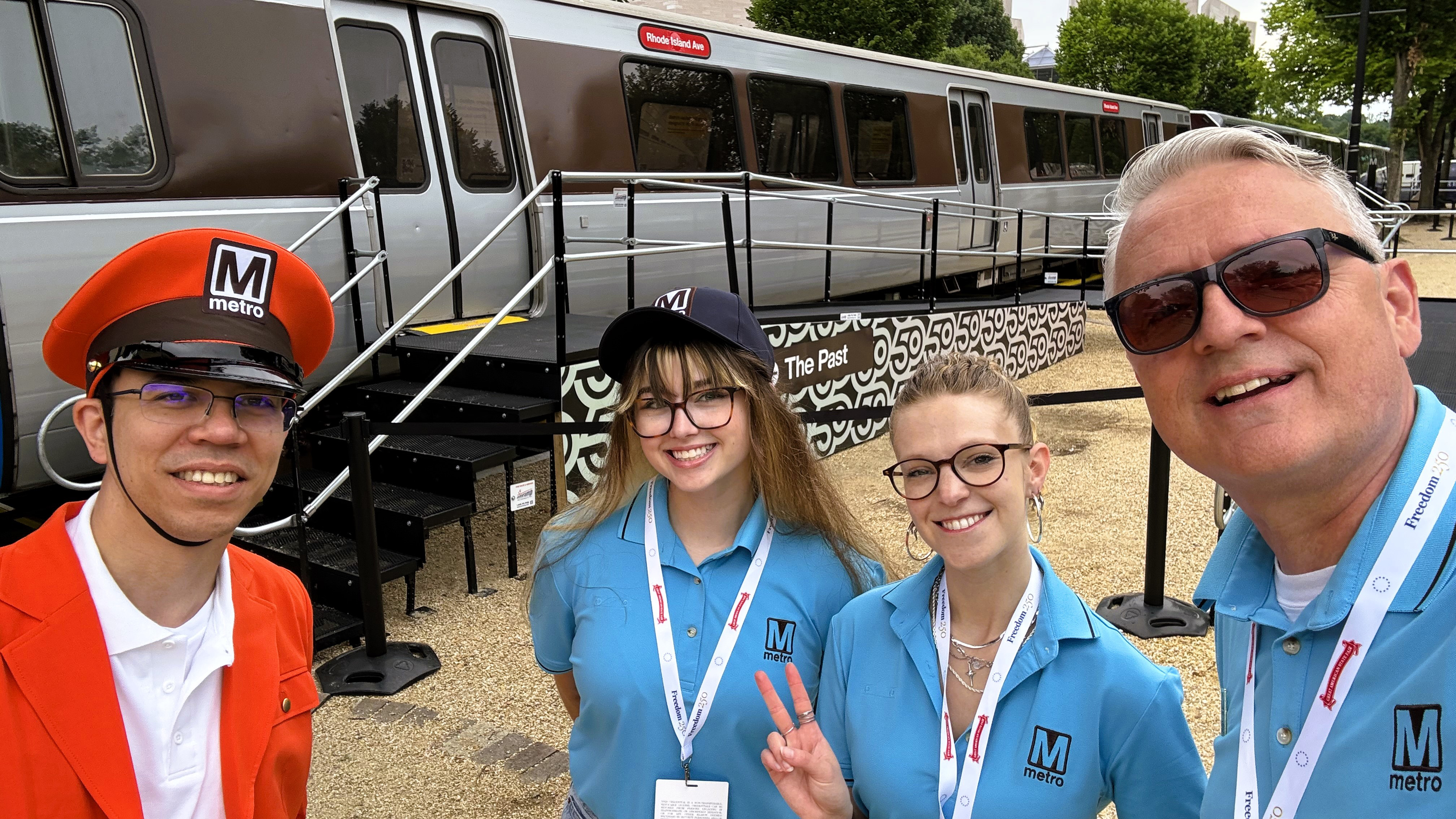 Metro Volunteers at the Fair